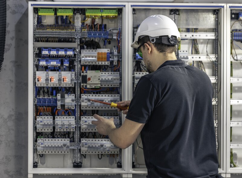 Seminar: Elektrofachkraft für festgelegte Tätigkeiten (SHK) – Wiederholungskurs